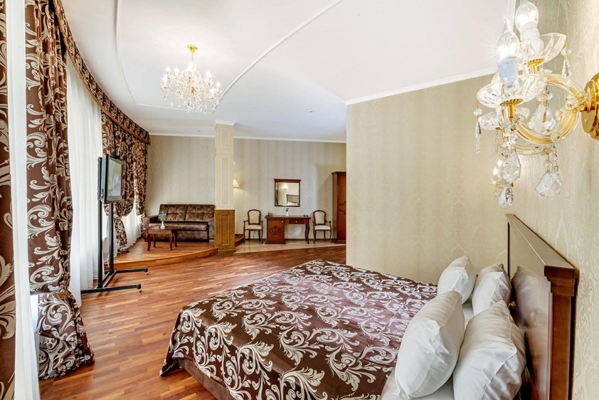 Black Sea Hotel Kiev Buitenkant foto