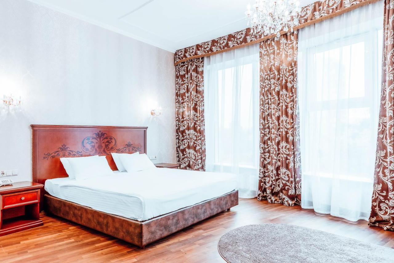 Black Sea Hotel Kiev Buitenkant foto