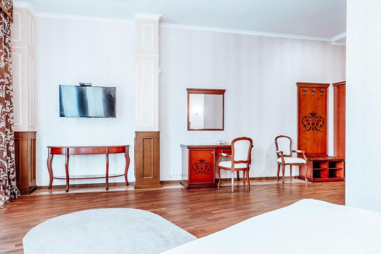 Black Sea Hotel Kiev Buitenkant foto